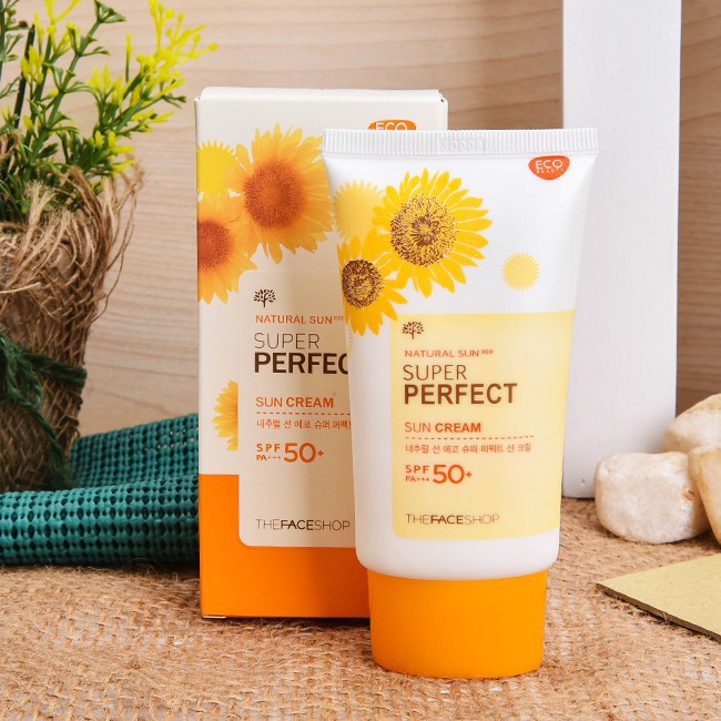 Kem Chống Nắng Tinh Chất Mầm Hoa Hướng Dương Super Perfect Sun Cream SPF 50PA+++