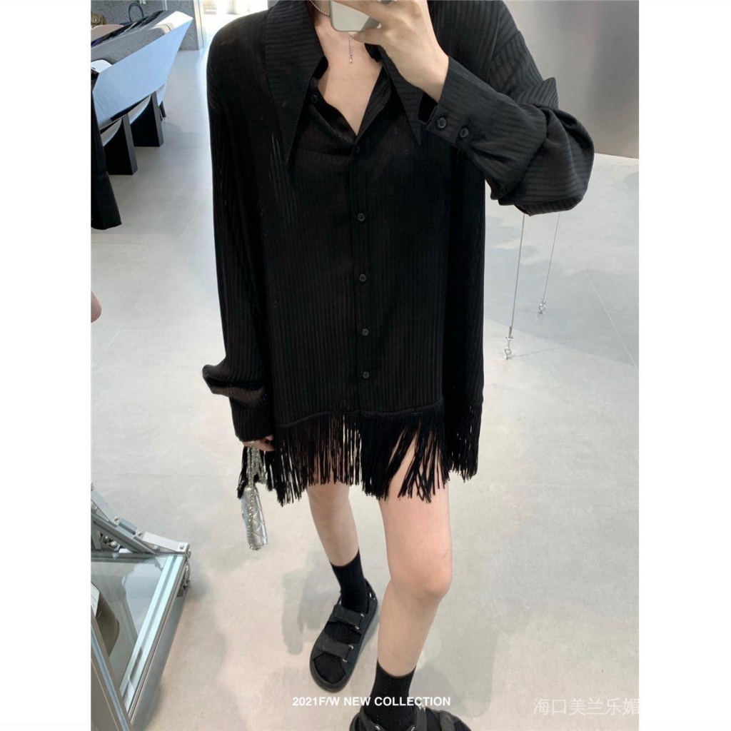 Đầm sơ mi tay dài màu đen phối tua rua thời trang cao cấp cho nữ | BigBuy360 - bigbuy360.vn