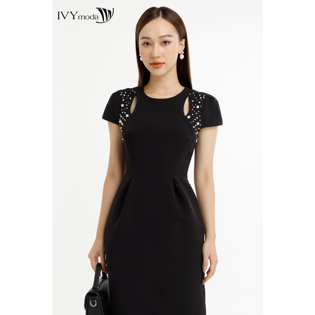 Đầm cut-out đính ngọc IVY moda MS 48M7695