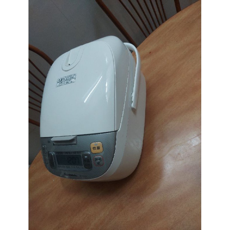 Nồi cơm điện cao tần Panasonic 1L nhật