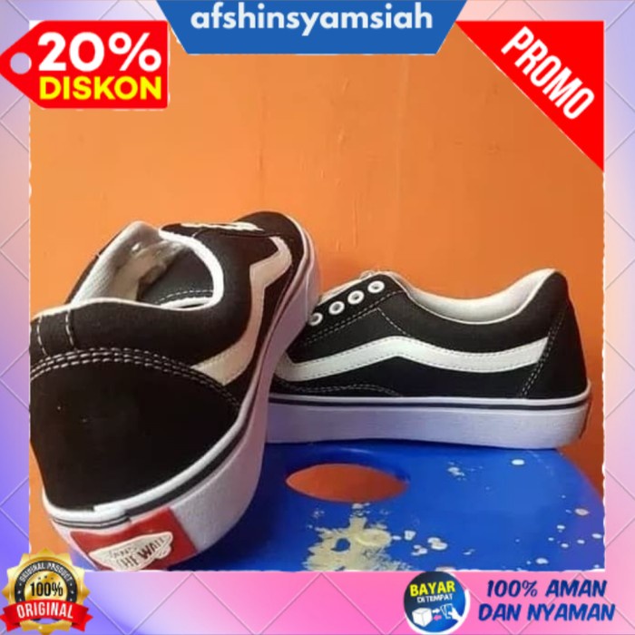 Giày Thể Thao Vans Old school 36 Phối Tất Trắng Đen Cá Tính