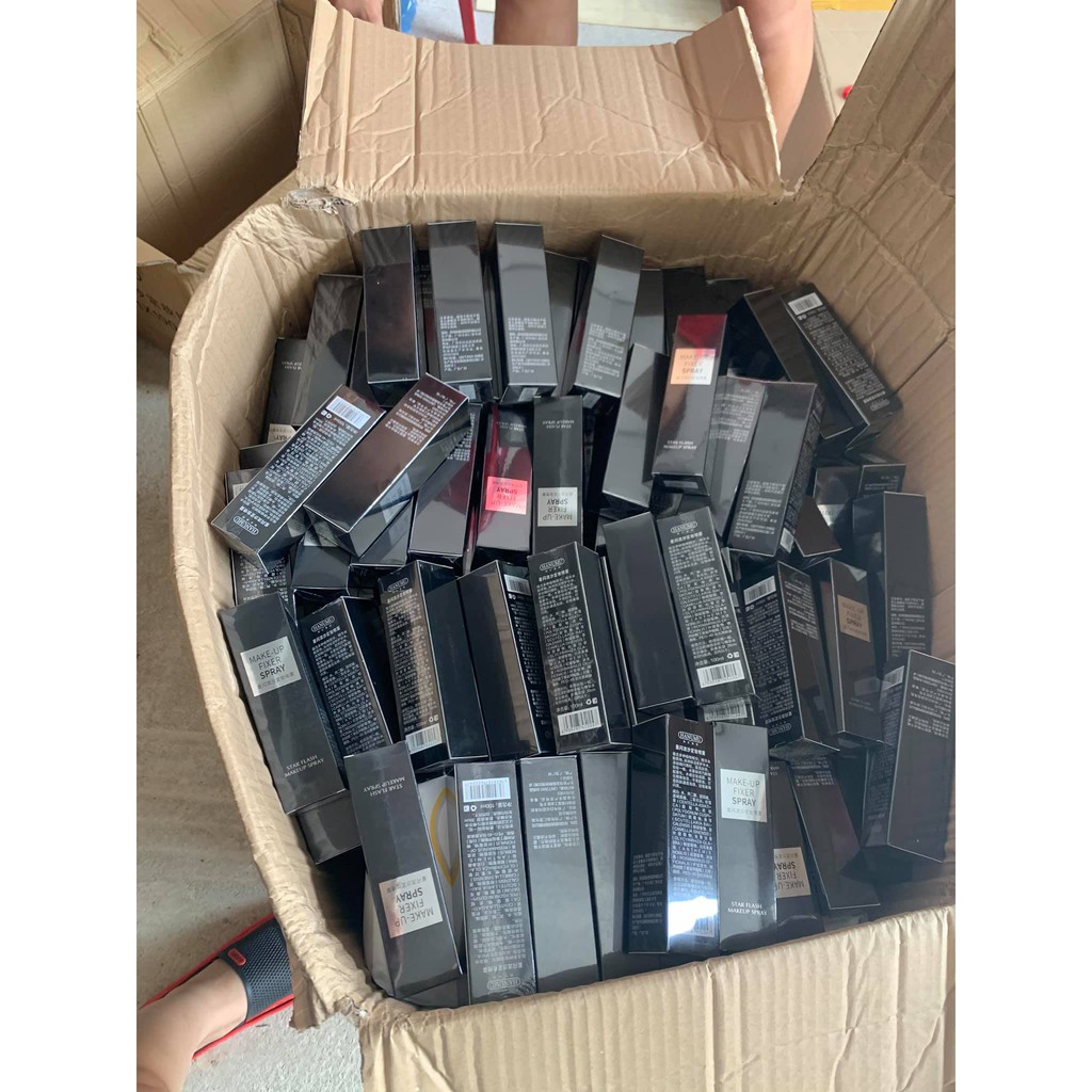 Xịt khoáng khóa lớp make up MAKEUP FIXER SPRAY, ÁNH NHŨ, giữ lớp trang điểm lâu trôi và cấp ẩm tức thì cho nàn da | BigBuy360 - bigbuy360.vn