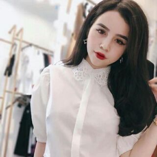 Áo sơ mi trắng cổ ren