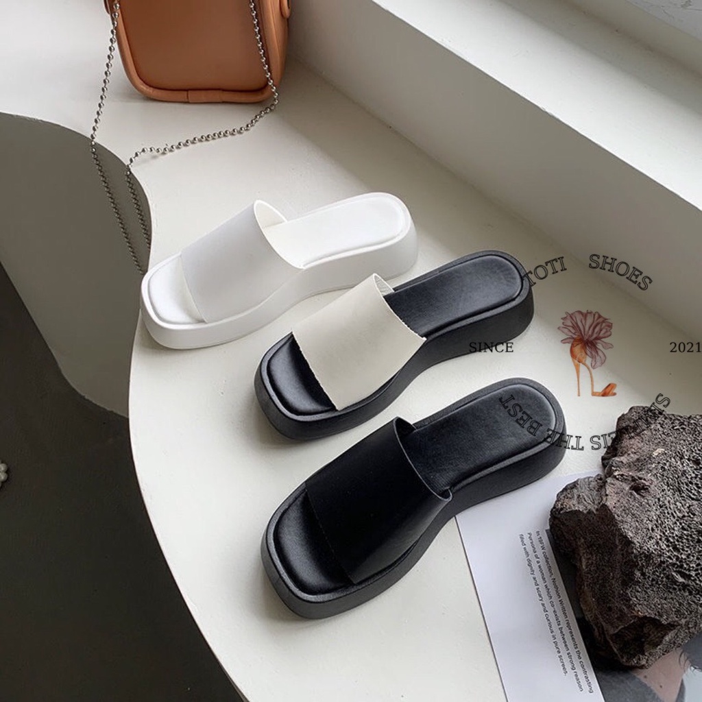 XUỒNG NỮ TOTIIE SHOES - DÉP THỜI TRANG NỮ - DÉP QUAI NGANG ĐẾ XUỒNG - DÉP NỮ ĐẾ BẰNG 5 PHÂN -  D2110130