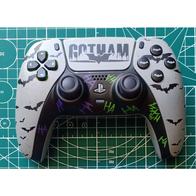 [PS5] Custom tay bấm PS5 chủ đề Batman VS Joker