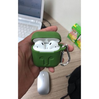 Vỏ bọc silicon Airpod/Airpods bảo vệ tai nghe Apple + móc cheo Đen