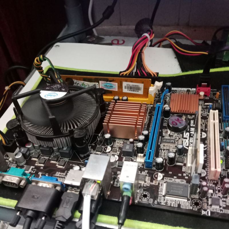 Main G31 Asus, Foxconn, Biostar, ECS, Asrock,...