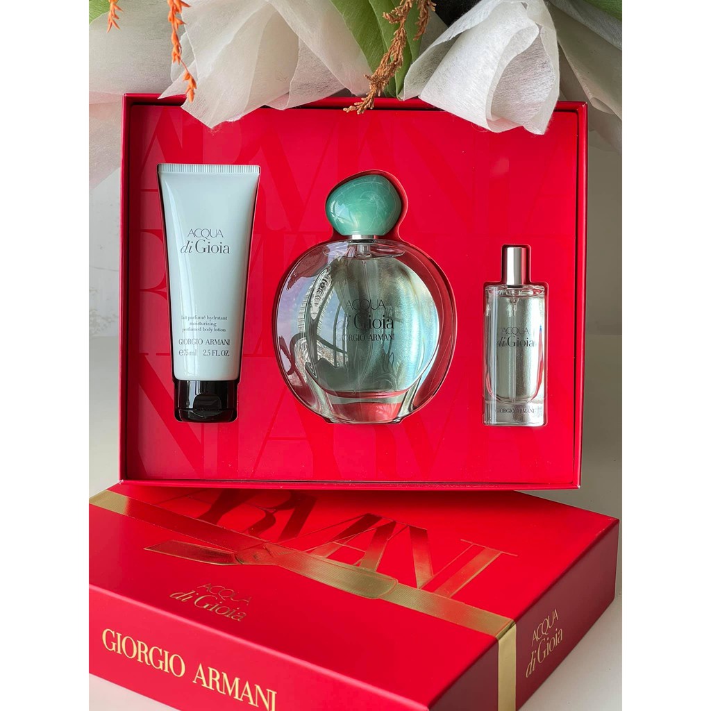 Set nước hoa nữ chính hãng GIORGIO ARMANI nằm trong top 10 mùi hương yêu thích mọi thời đại | Thế Giới Skin Care