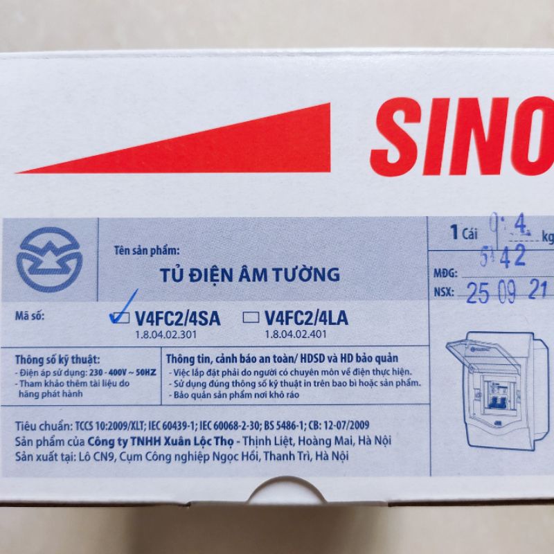 Tủ điện mặt nhựa bóng , đế nhựa chứa 2-4 Module SINO V4FC2/4SA