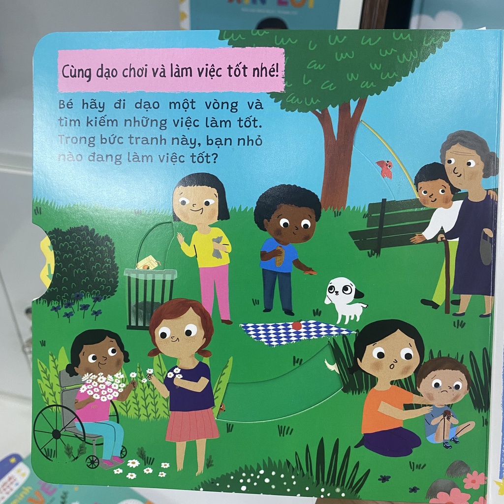 Sách Chuyển Động - Những Cảm Xúc Nhỏ Quan Trọng Của Bé - Khi Minh Vui Vẻ