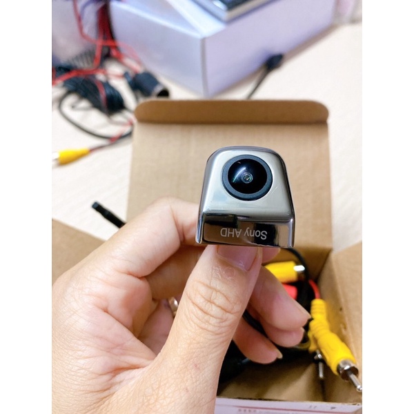 Cam lùi Sony AHD đánh lái theo vô lăng mạ crom