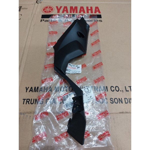 Dẫn Hướng Gió, ốp nhựa trong xi nhan Xe Exciter 155 Chính Hãng Yamaha