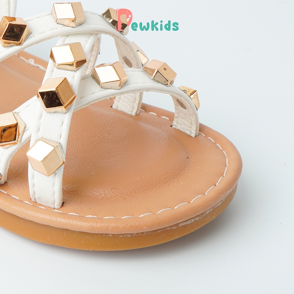 Dép sandal cho bé Dewkids đế bằng hở ngón phối đinh tán thời trang hè 2021 - TD003