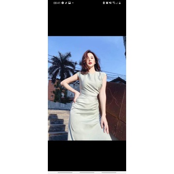 Thanh lý váy lụa rút nhún eo màu xanh ngọc tôn da