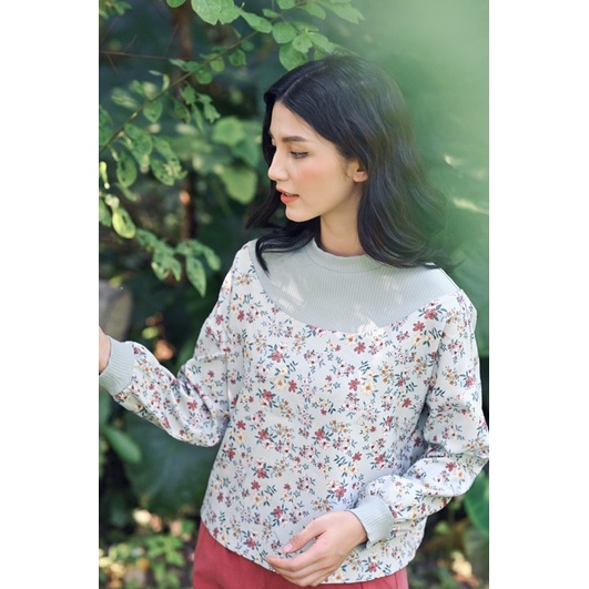 Áo nhung hoa phối cổ len xanh ovesize LÁ IN HOA