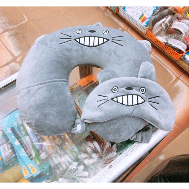 Gối cổ totoro kèm bịt mắt