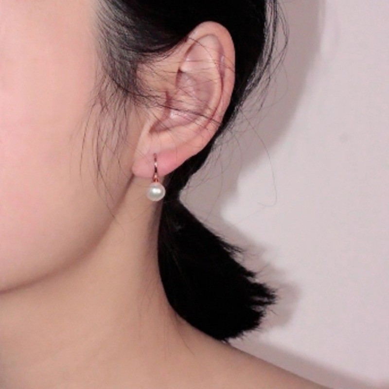 Ladies Korean Style Temperament Pearl Stud Earrings