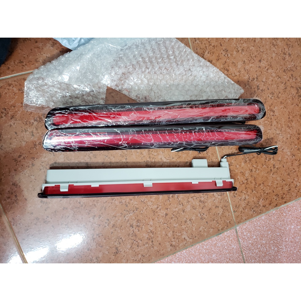 Đèn phanh thùng sau hilux 2017