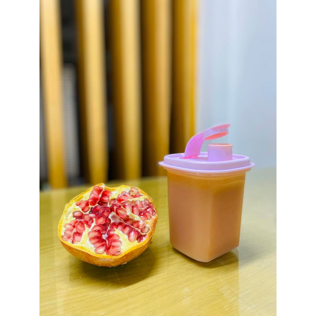 Bình nước Slim Line Pitcher 350ml Tupperware vệ sinh dễ dàng để cánh tủ lạnh tiện lợi - Bảo hành trọn đời