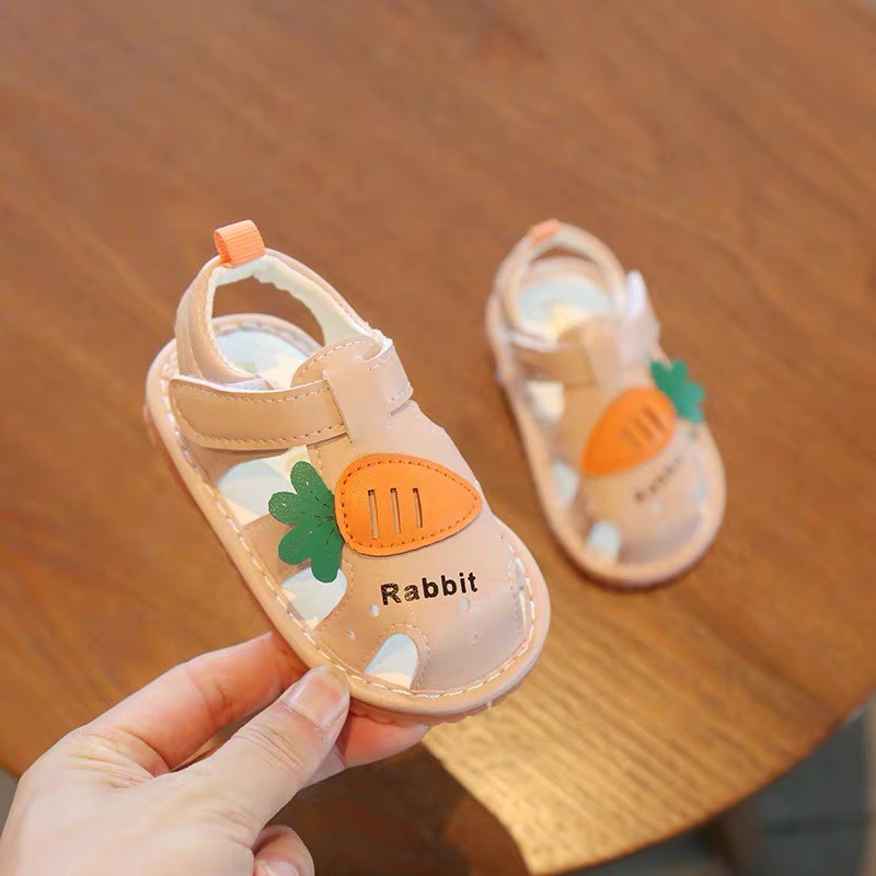 Sandal bé gái - dép rọ  quai hậu tập đi cho bé rabbit cà rốt có còi bíp bíp chống trượt Babybees A806 (ảnh thật)
