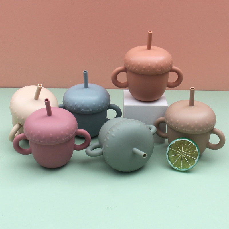 Bình Uống Nước Di Động Bằng Silicone Có Tay Cầm Và Ống Hút Đôi Cho Bé Sơ Sinh