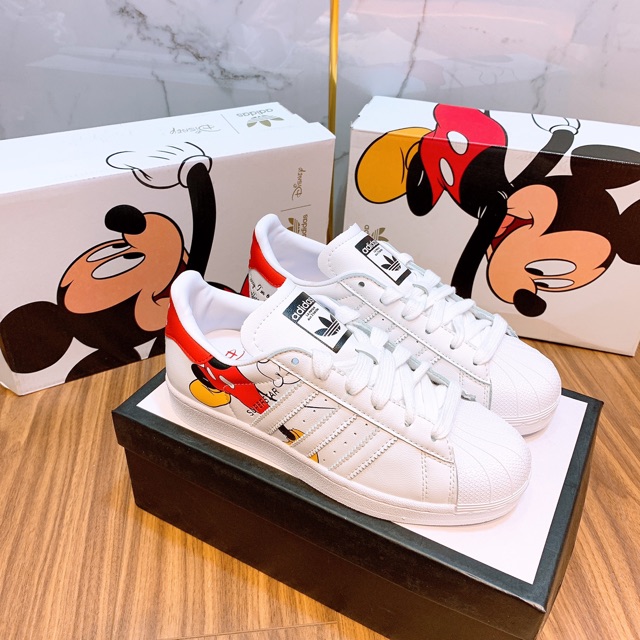 Giày thể thao nữ bản Mickey hàng cc (chat trước check size ạ)