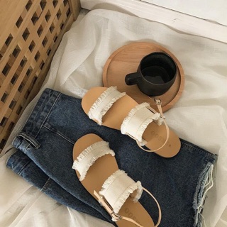 Giày dép bệt