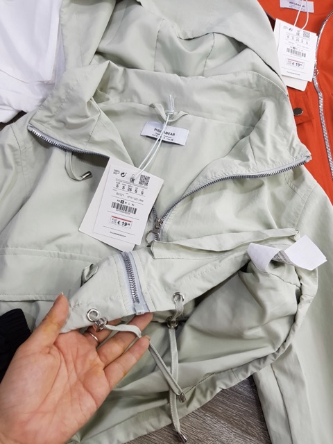 Áo khoác gió Pull&amp;Bear hàng dư xịn