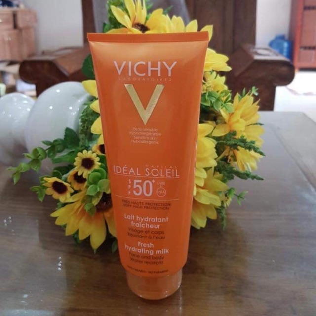 Chống nắng vichy