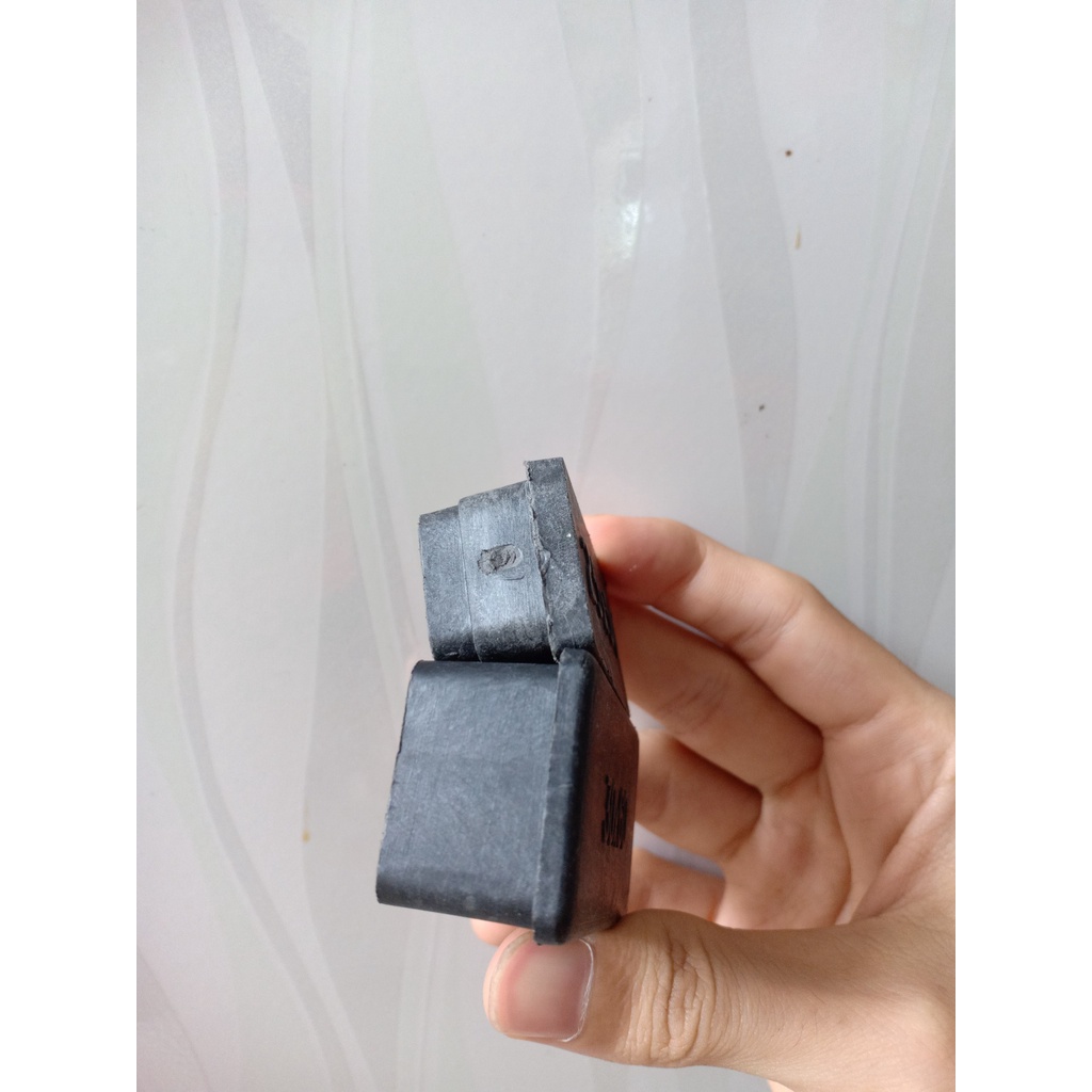 10 cái nhựa bịt trong đầu sắt hộp 25*50, chụp sắt hộp