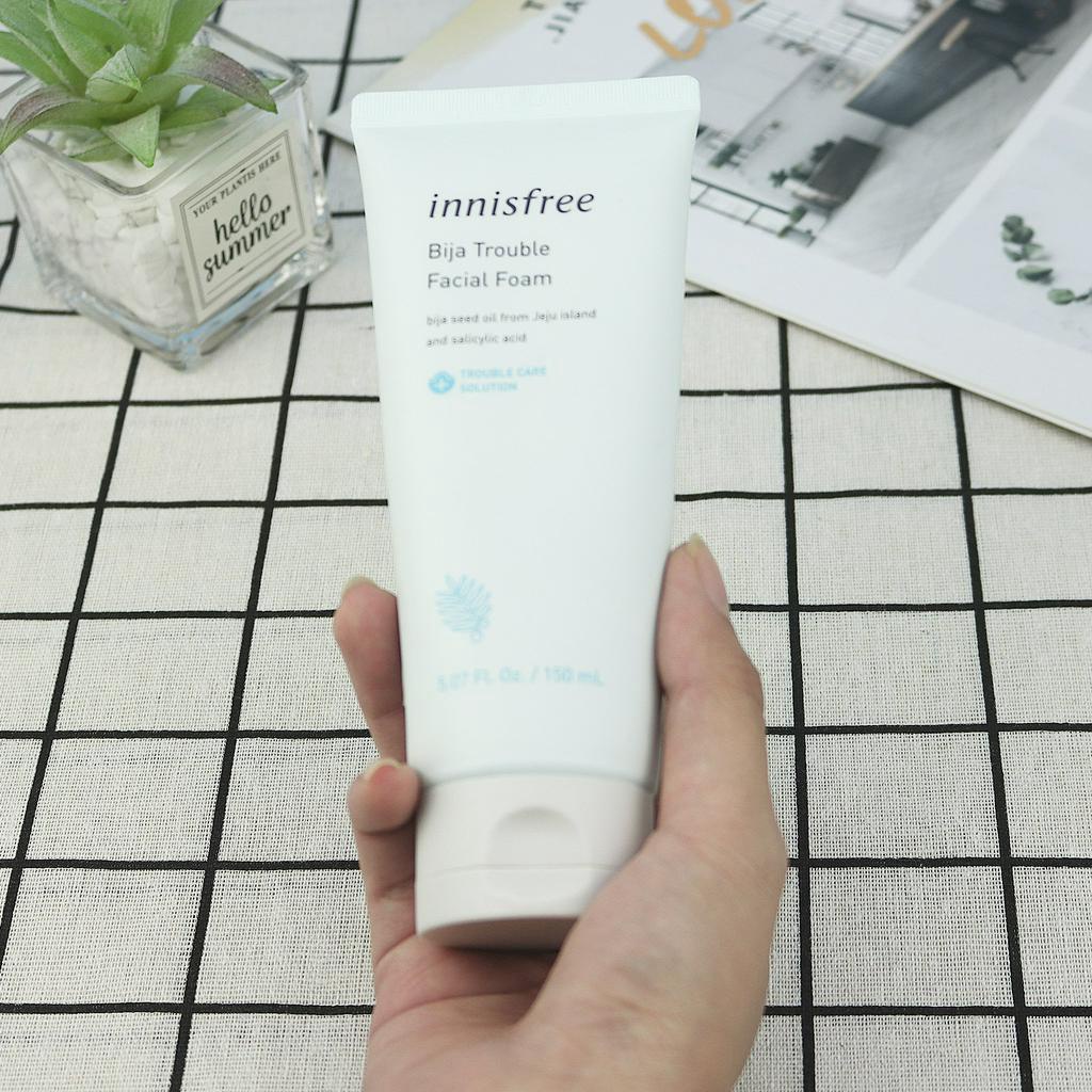 Sữa Rửa Mặt Innisfree Bija Trouble Facial Foam 150ml - Cho Da Mụn