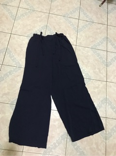 Quần ống rộng thắt nơ eo