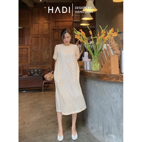 Đầm suông hoa vàng rộng đơn giản - Ah