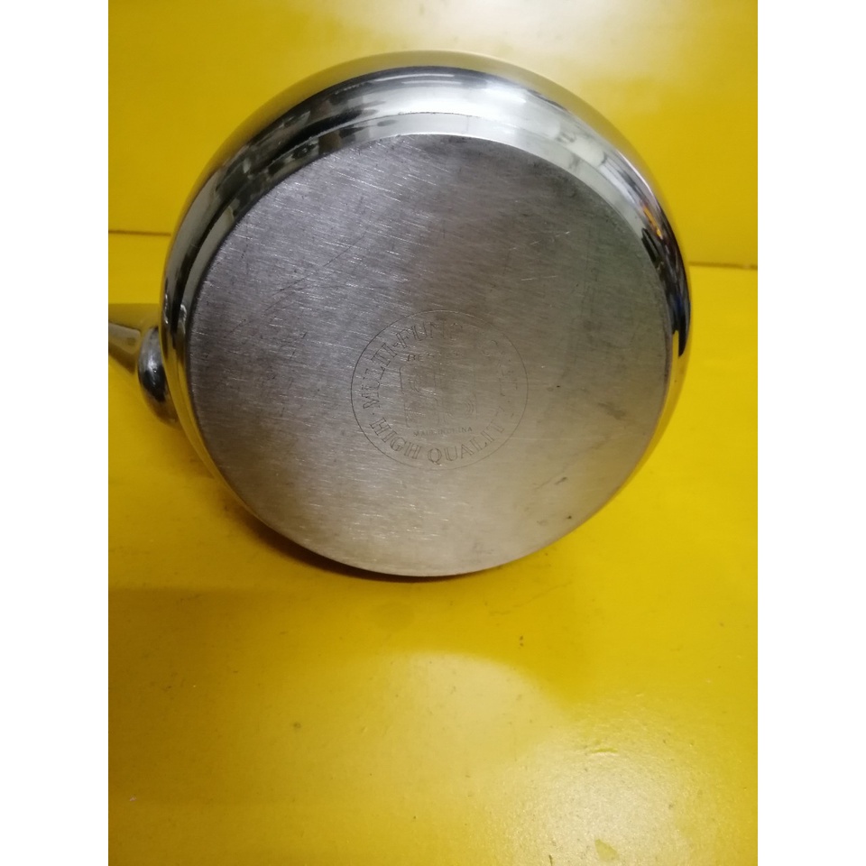 Ấm inox nội địa Nhật (2.5L) (mã 877), Dùng được bếp từ