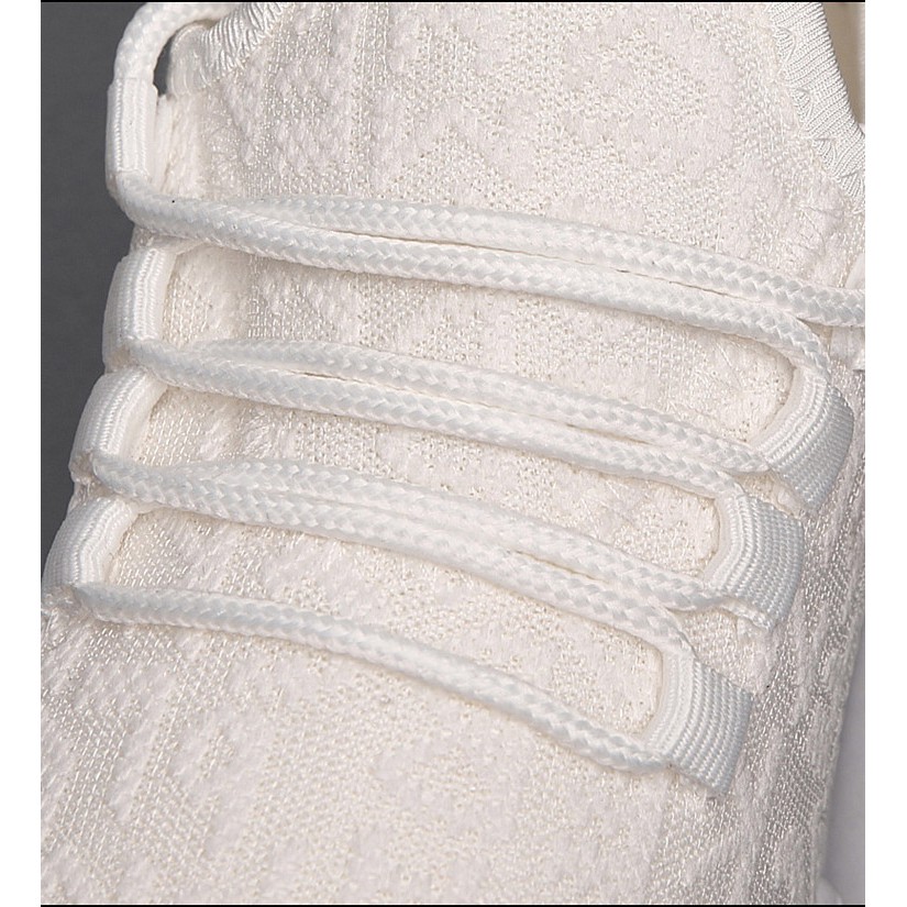 Giày Sneakers buộc dây siêu nhẹ Đế sấm sét xám ký tự du lịch thể thao K21 Shalla