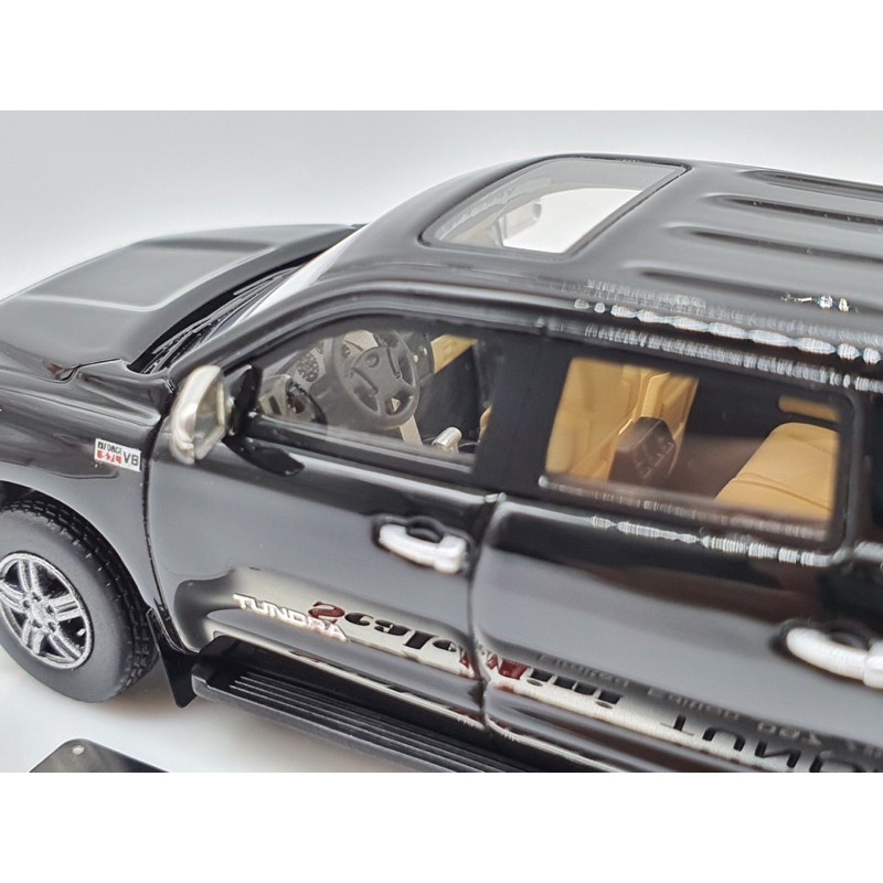 Xe Mô Hình Toyota Tundra 1:64 Scale Mini ( Đen )