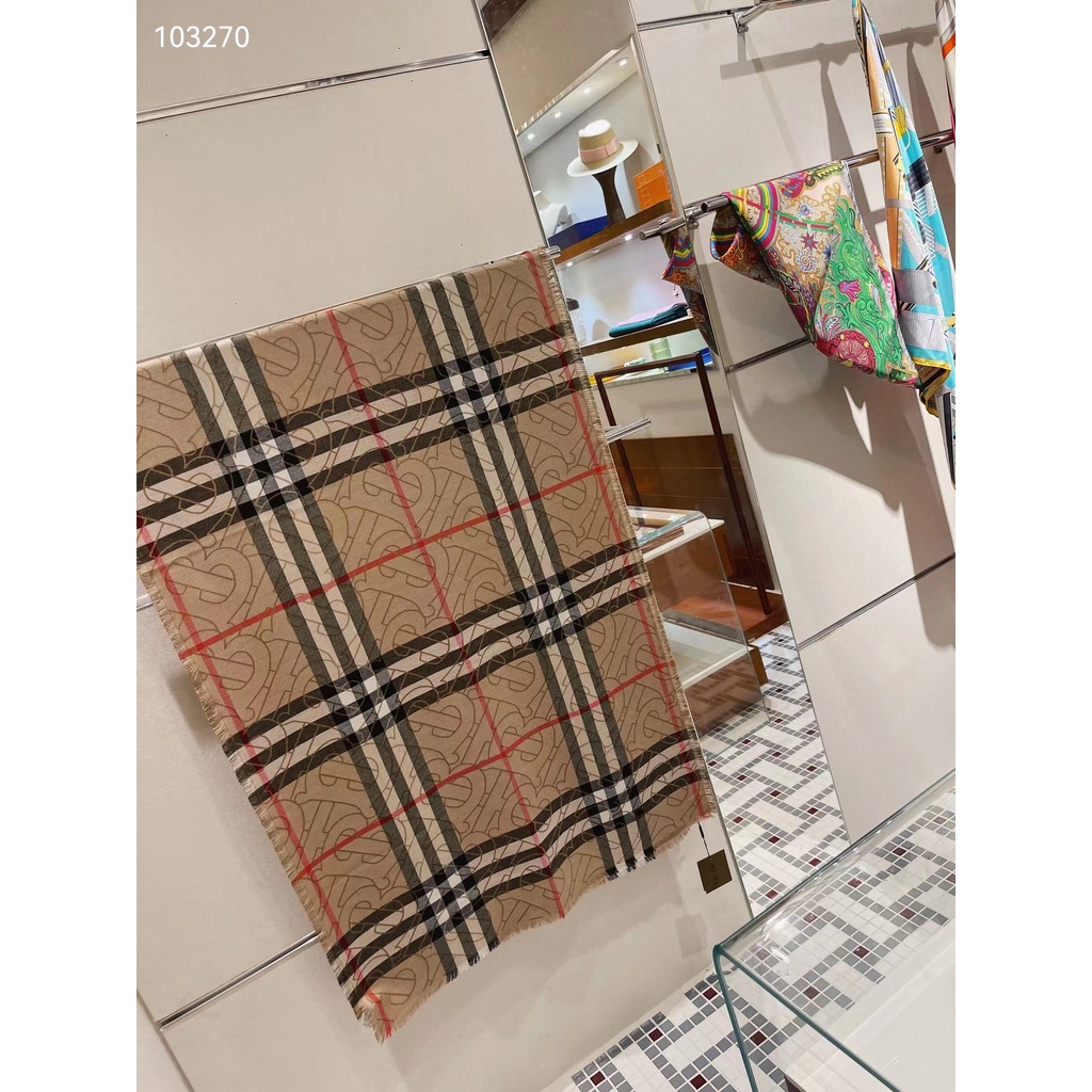 Khăn Choàng Len Và Lụa Pha In Logo Burberry Phong Cách Mới