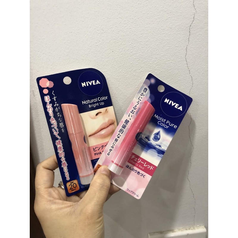 SON DƯỠNG MÔI NIVEA MOISTURE LIP