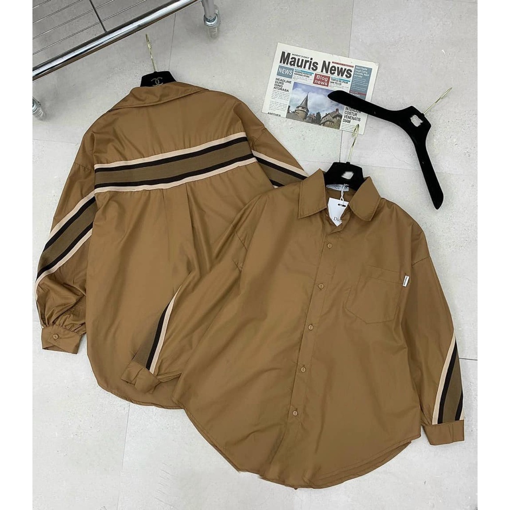 Áo sơ mi nâu viền sau fom rộng cá tính