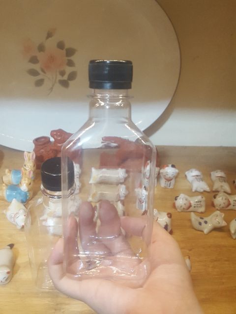 Chai nhựa trong 250ml thân vuông dẹp