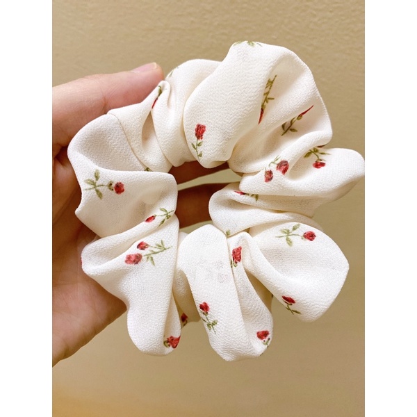 Dây cột tóc Scrunchies voan hoa hồng