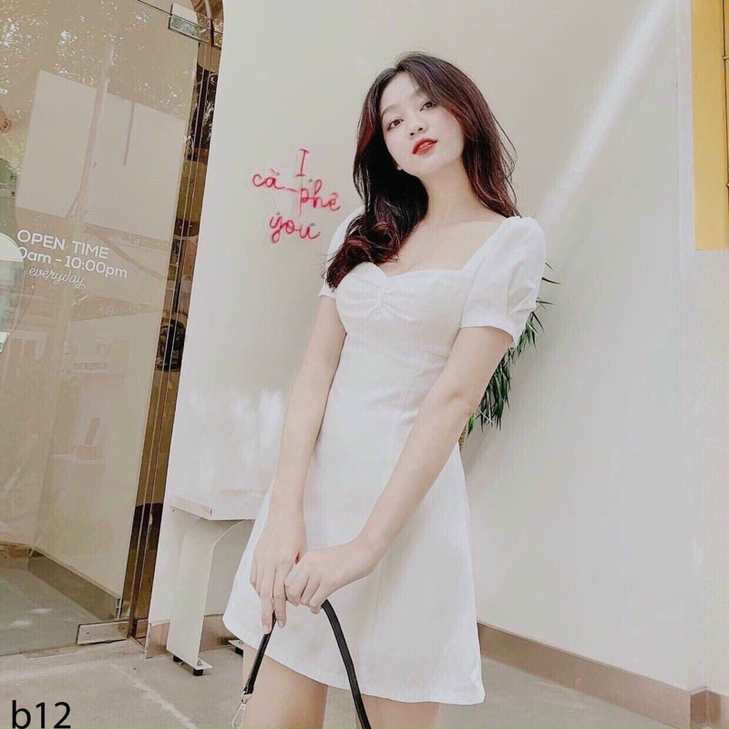 Đầm Basic Áo tay Phồng Dáng Suông Bestseller Hai Màu Đen, Trắng Xinh Xuất Sắc