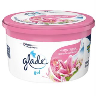 Sáp thơm glade mini hương cỏ hoa 70g