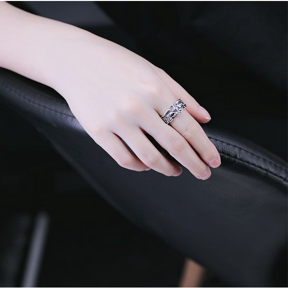 Nhẫn nam nữ tròn Unisex màu bạc Thời trang Kuu Studio chất liệu Titan đẹp đơn giản - Nhẫn Yang Ring