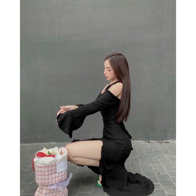 Đầm Maxi Dây Cổ Phối Tay Loe Xẻ Tà Hot Girl - Colory Shop