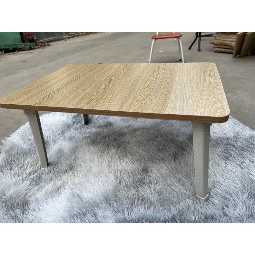 Bàn học gấp gọn ngồi bệt, bàn chân nhựa cứng 40x60cm mặt gỗ MDF loại đẹp