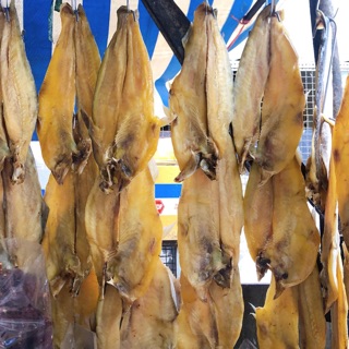 1kg khô cá tra phồng biển hồ ( campuchia )