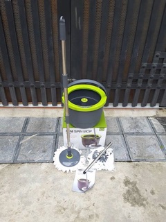 Cây lau nhà lock & lock ETM498