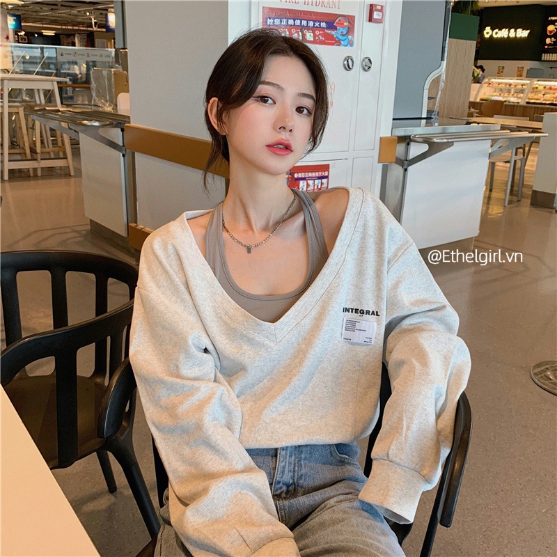 Áo croptop tay dài cổ chữ V có 2 màu tùy chọn phong cách mùa thu Hàn Quốc trẻ trung cho nữ | BigBuy360 - bigbuy360.vn