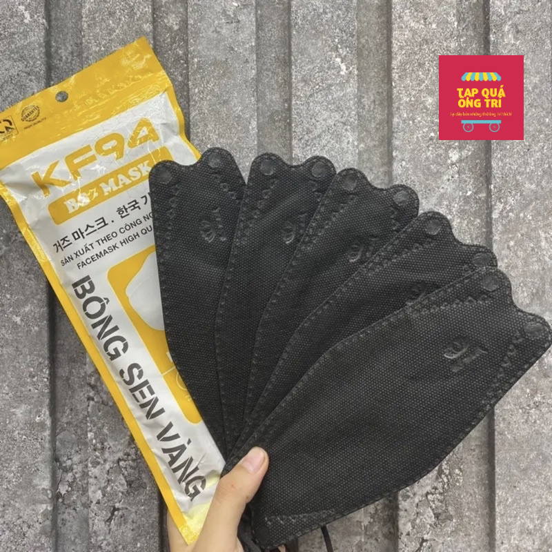Khẩu Trang KF94 4 Lớp Màu đen hiệu Bông Sen Vàng kiểu dáng 4D Chống Bụi Mịn Và Kháng Khuẩn Hàng Cao cấp